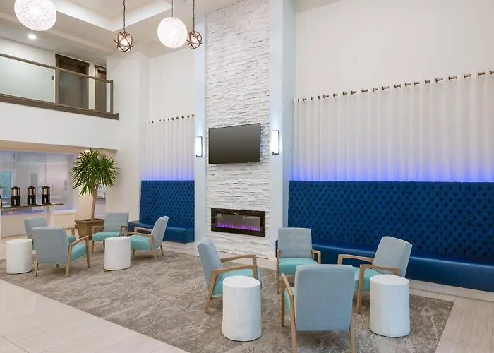 Ameniti Bay - Best Western Signature Collection Fruitville