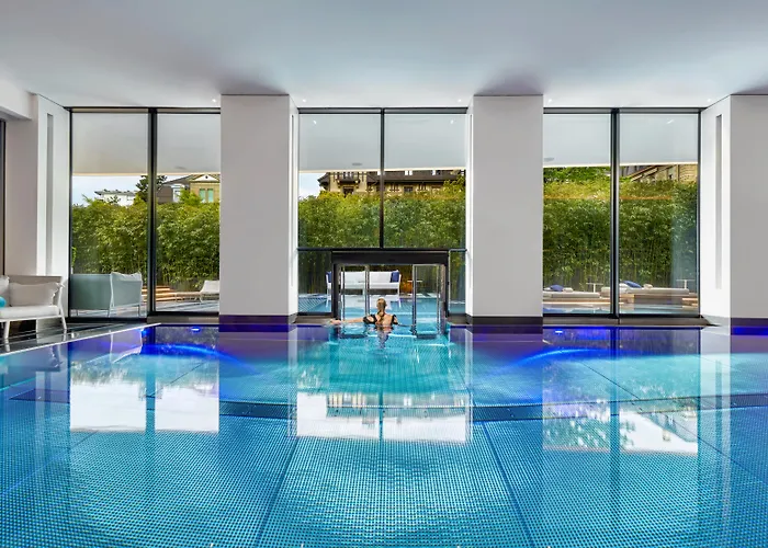 Royal Savoy Hotel & Spa