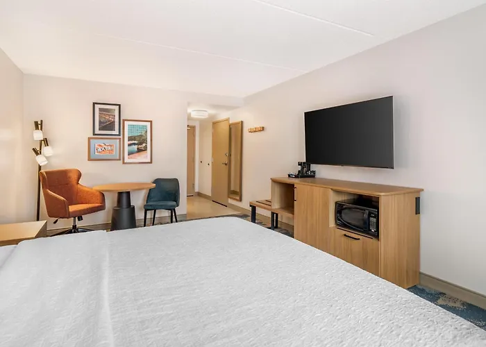 Hampton Inn Schenectady Downtown