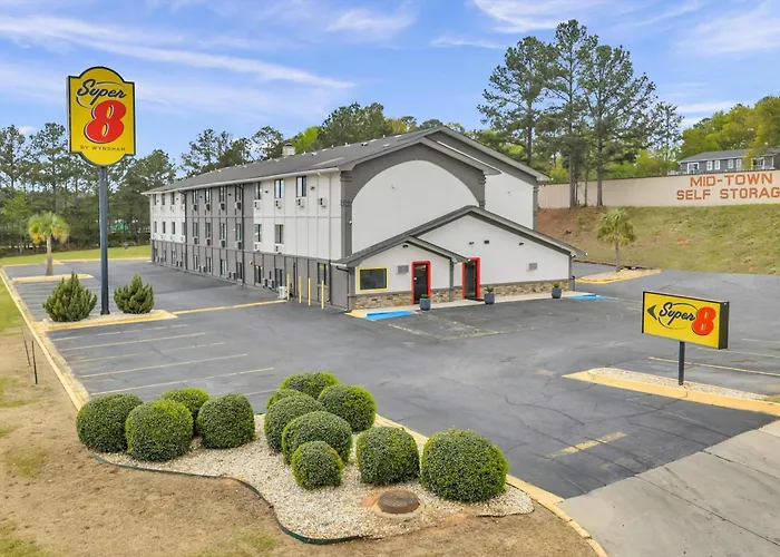 Super 8 By Wyndham Warner Robins