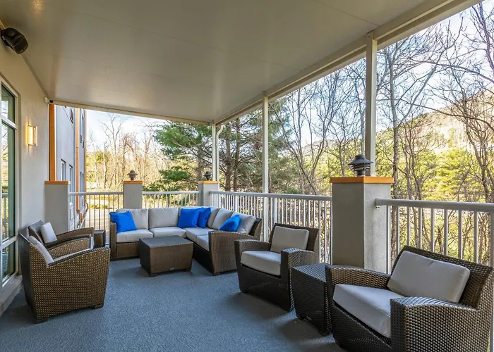 Holiday Inn Express & Suites Asheville Downtown By Ihg