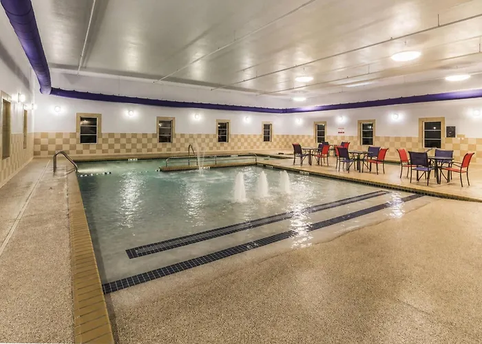 La Quinta By Wyndham Fargo-Medical Center Hotel