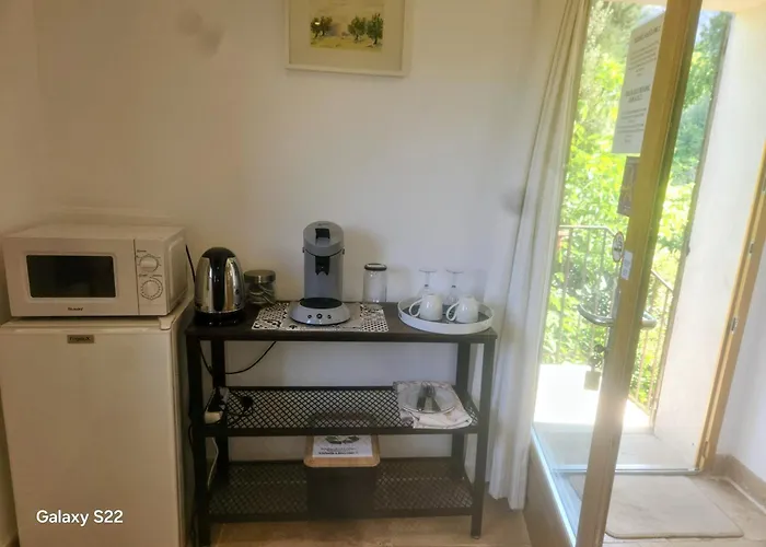 Les Lauriers chambre indépendante avec terrasse privée Moustiers-Sainte-Marie