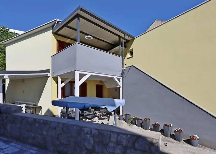 Apartments And Rooms With Parking Space Crikvenica - 12305
