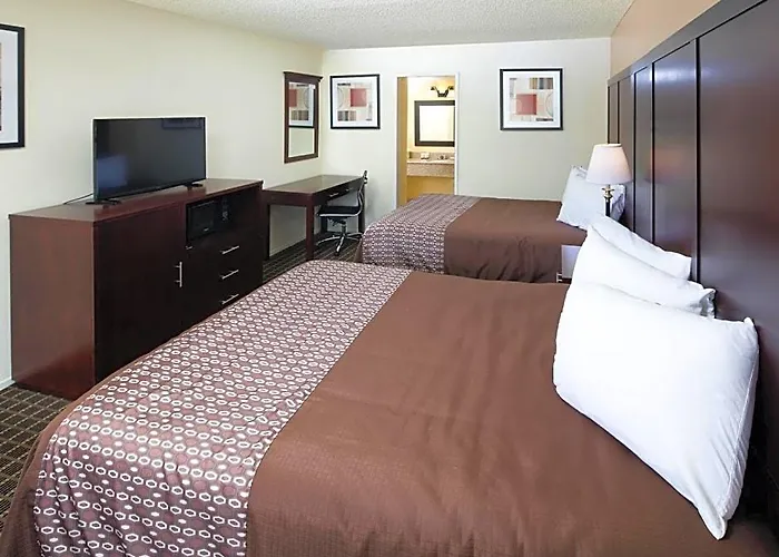 Red Lion Inn & Suites Redding