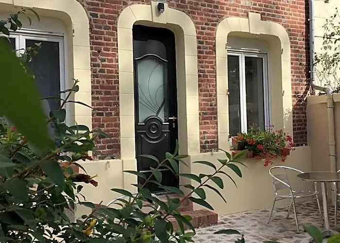 La Villa des Remparts Lisieux