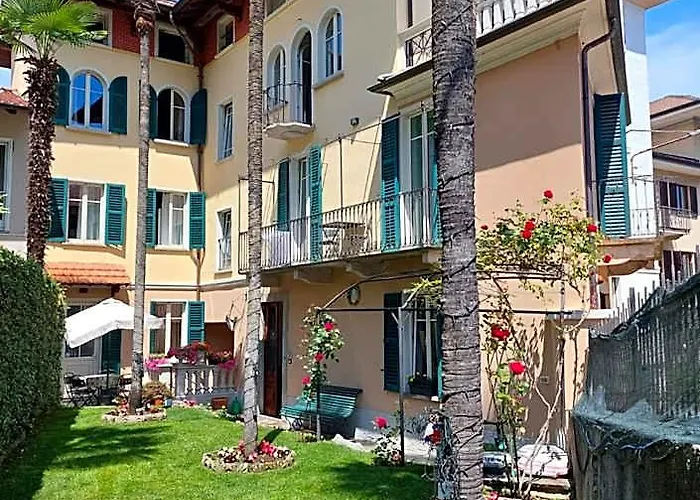 Aparthotel Casa Lari Stresa