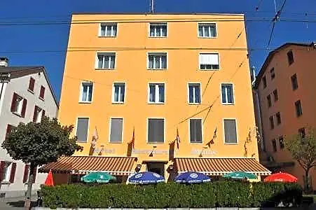 Studios With Kitchenette Birsfelden