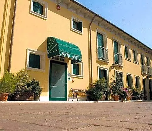 Albergo Corte Antica Villafranca di Verona