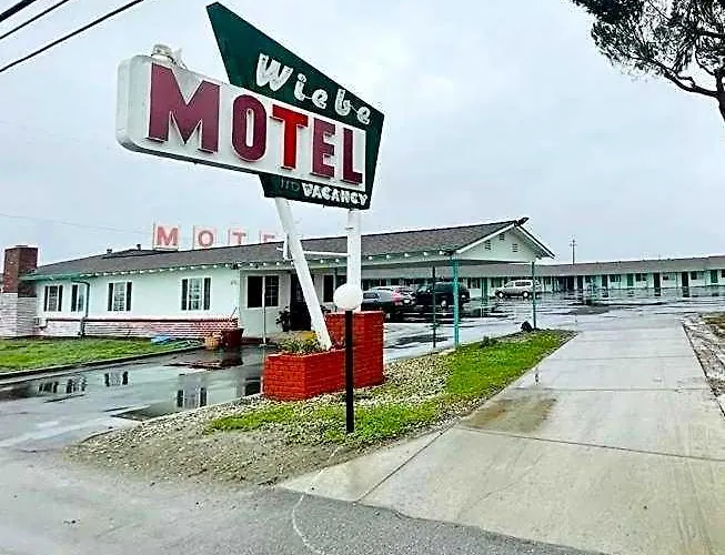 Wiebe Motel Hollister
