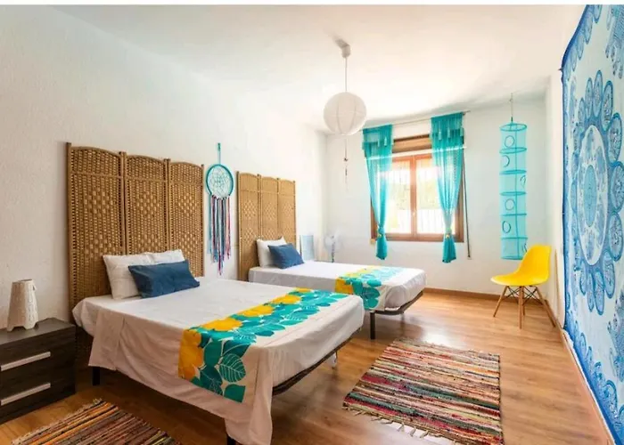 Cm Azibi Blue Room