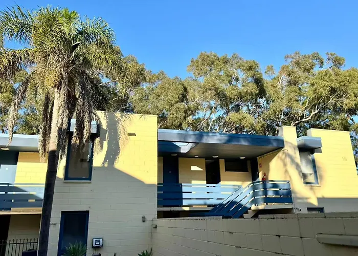 Pathfinder Motel