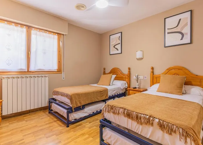 Hostal Valle De Tena Sabiñánigo
