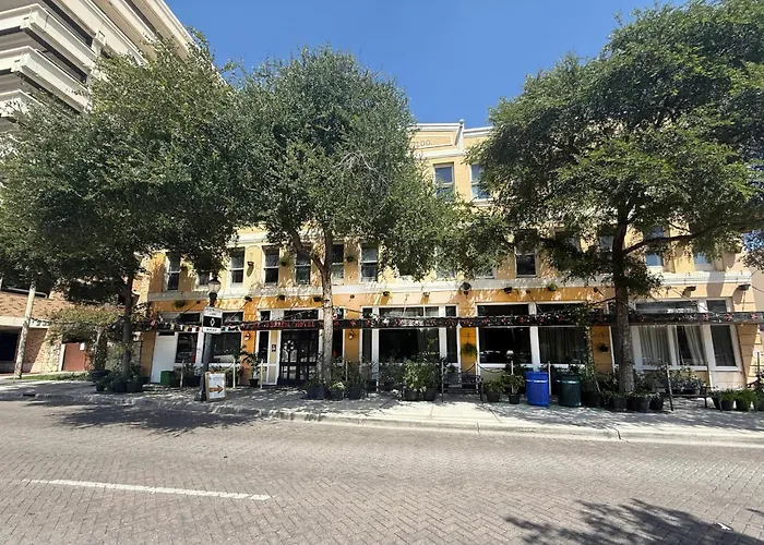 O'Brien Riverwalk Boutique Hotel