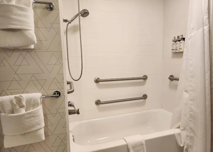 Holiday Inn Express Hotel & Suites Crawfordsville By Ihg