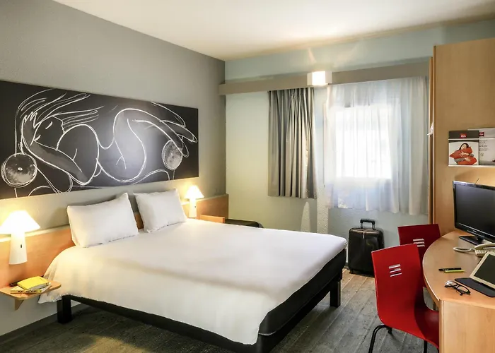 Ibis Orange Sud Hotel