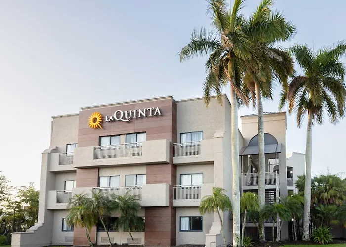 Hotel La Quinta By Wyndham Ft. Myers - Sanibel Gateway Fort Myers