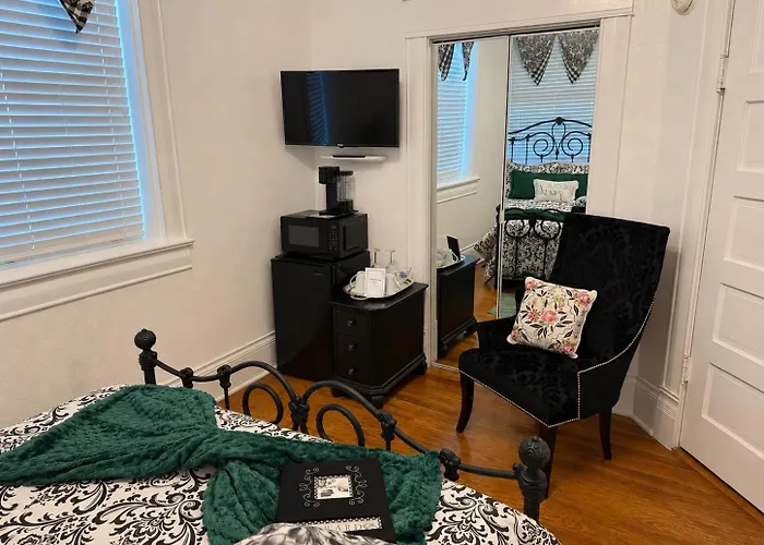 Sandstone Street Bed And Breakfast