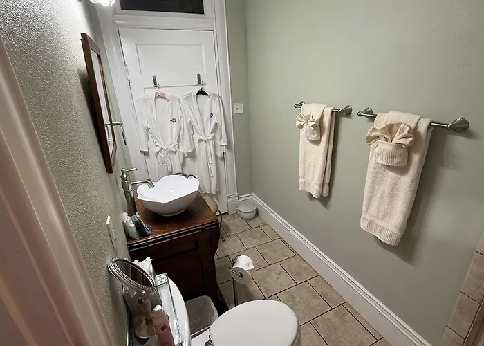 Sandstone Street Bed And Breakfast