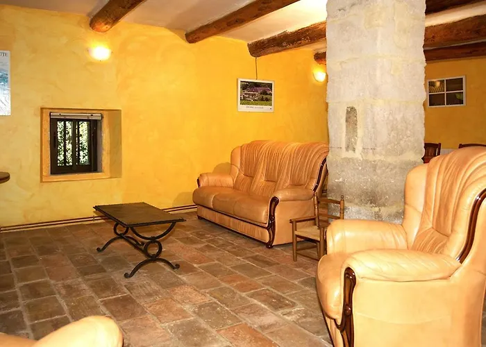 Maison d'Hôtes Lou Geneste