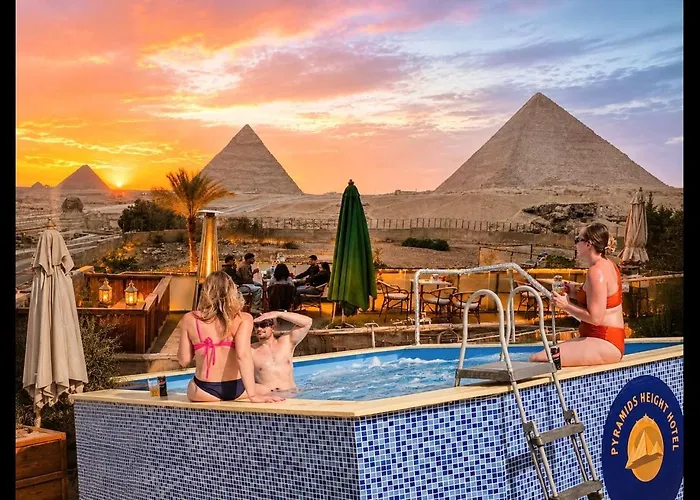 Pyramids Height Hotel & Pyramids Master Scene Rooftop Kafrat al Jabal