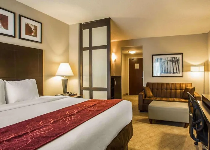 Comfort Suites Huntersville Near Lake Norman