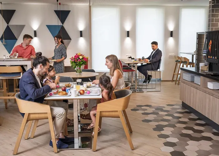 Holiday Inn Express Geneva Airport By Ihg Meyrin