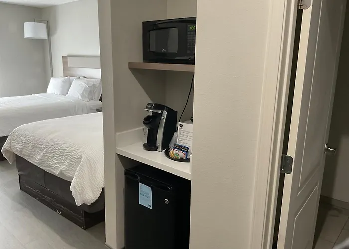 Holiday Inn Express Hotels Grants - Milan By Ihg