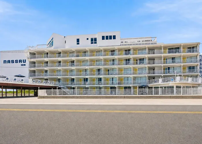 Nassau Inn Beachfront