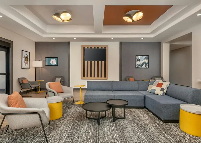 Best Western Plus Spring Inn & Suites