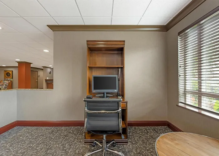 Best Western Cascade Inn & Suites Troutdale