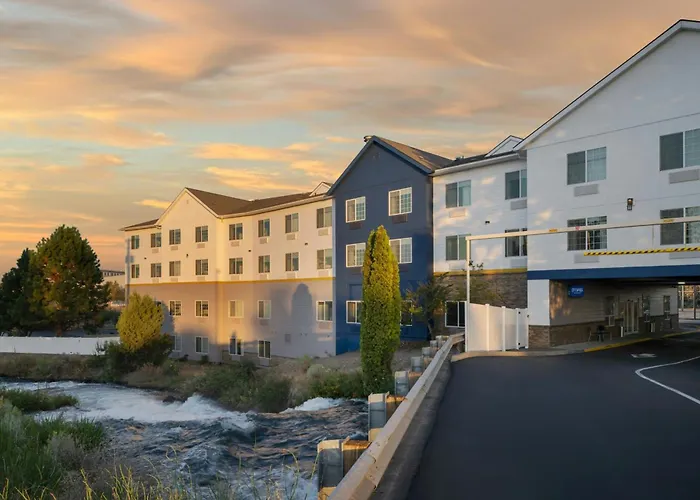Comfort Suites Redmond Airport
