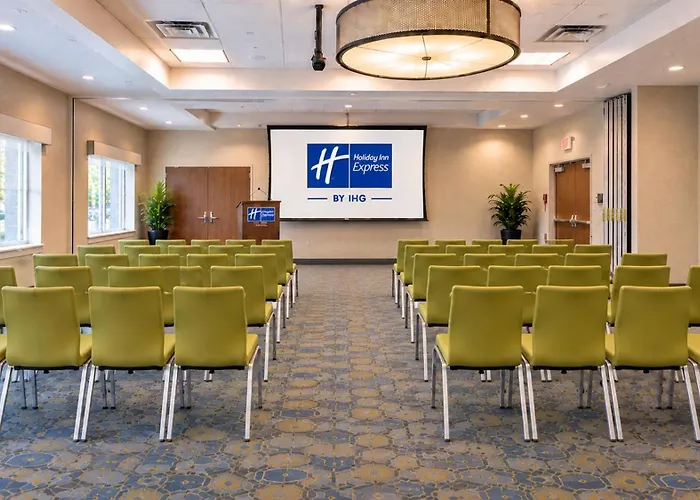 Holiday Inn Express & Suites Boise Airport By Ihg