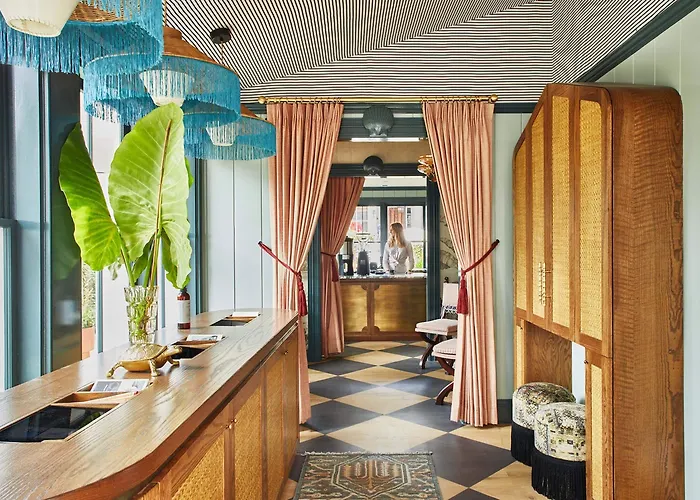 Faraway Nantucket Hotel