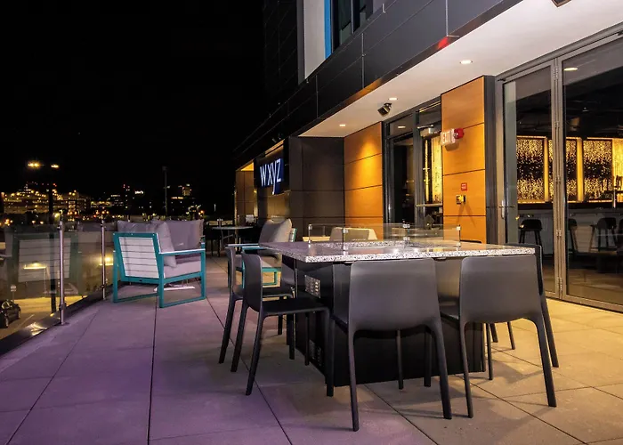 Aloft St. Louis Cortex
