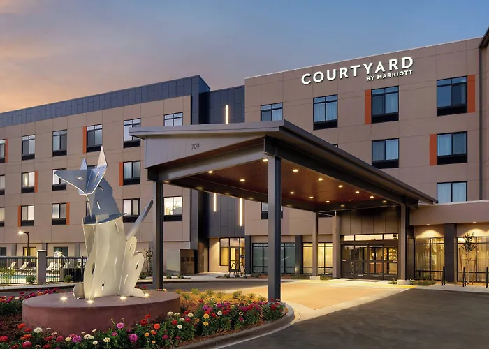 Courtyard By Marriott Petaluma Sonoma County Hotel
