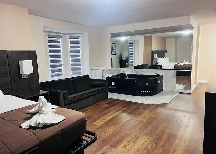 Falls Lodge & Suites Niagara Falls