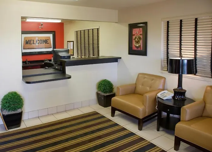 Mainstay Suites Knoxville - Cedar Bluff