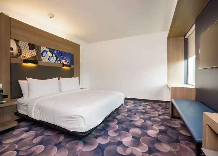 Aloft Austin Airport