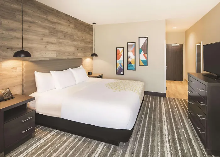 La Quinta Inn & Suites By Wyndham Atlanta South - Mcdonough