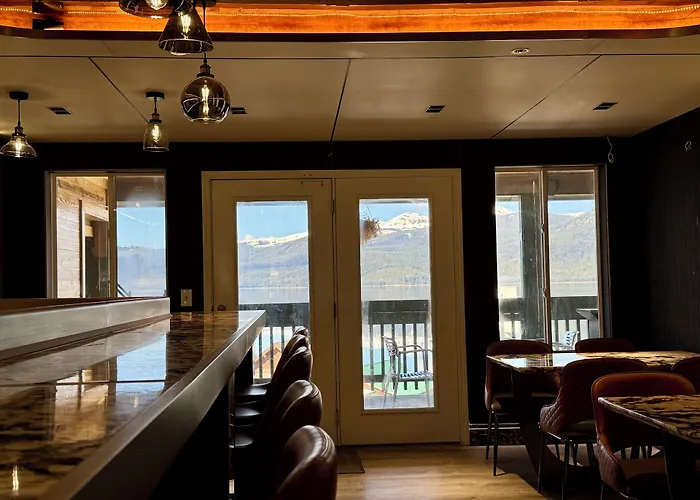 Lake View Suites Lakeview