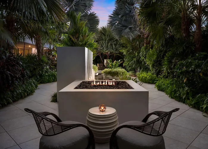 H2O Suites- Adults Only