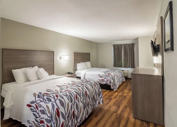 Red Roof Inn & Suites Pensacola-Nas Corry Beach Haven