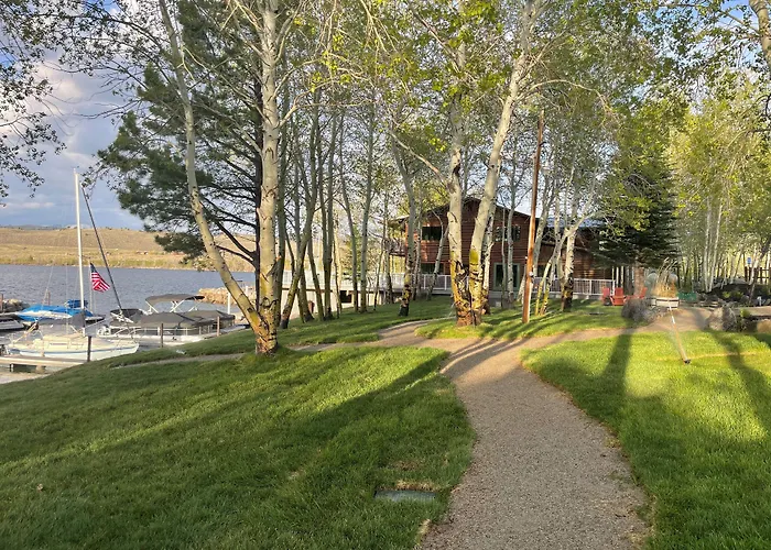 Lakeside Lodge Resort And Marina Pinedale