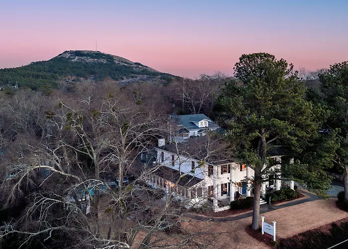 Stone Mountain Manor Bed & Breakfast