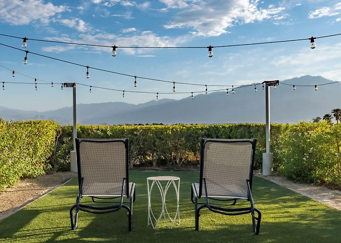 Desert Hot Springs Inn