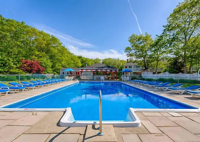Rhumb Line Resort