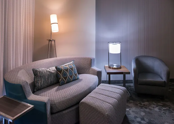 Courtyard By Marriott Hot Springs Hotel