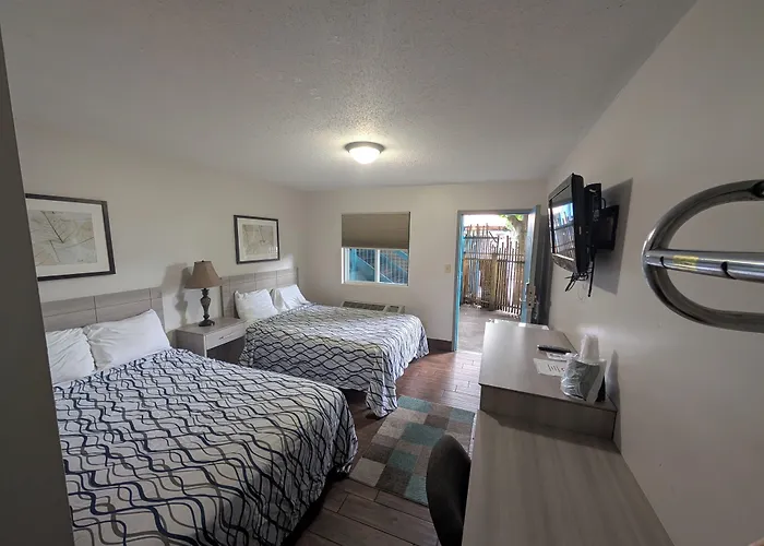 Commodore Resort Put-in-Bay