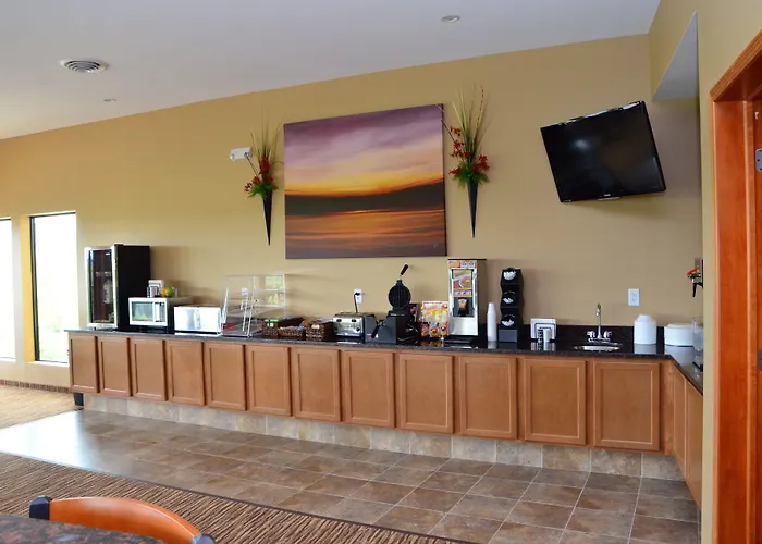 Cobblestone Inn & Suites - Newton
